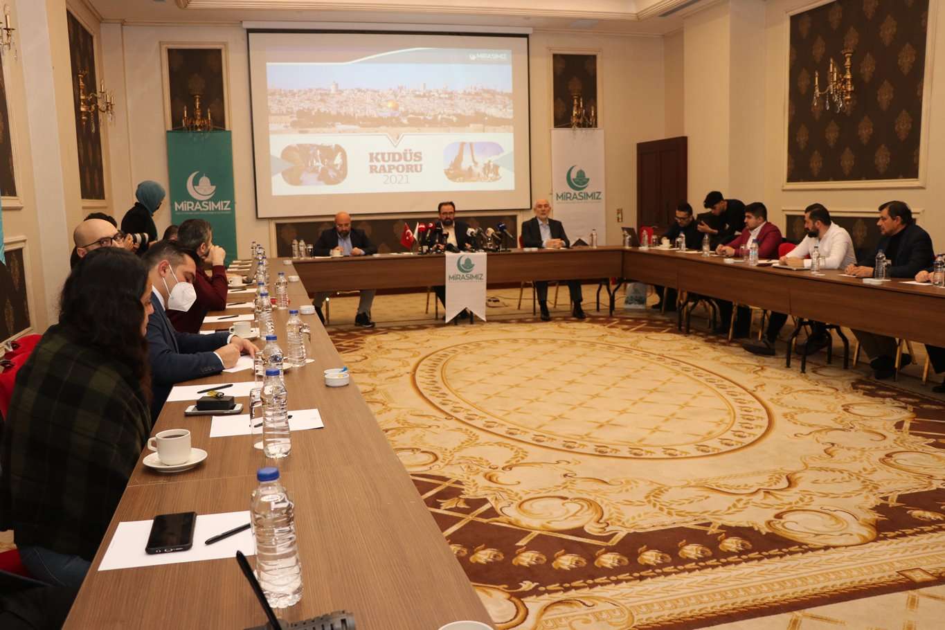 2021 Kudüs raporu açıklandı: Yahudilerin hedefi Mescid-i Aksa'yı ortadan kaldırmak 2021 Kudüs raporu açıklandı: Yahudilerin hedefi Mescid-i Aksa'yı ortadan kaldırmak